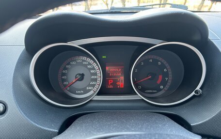 Mitsubishi Outlander III рестайлинг 3, 2007 год, 800 000 рублей, 9 фотография