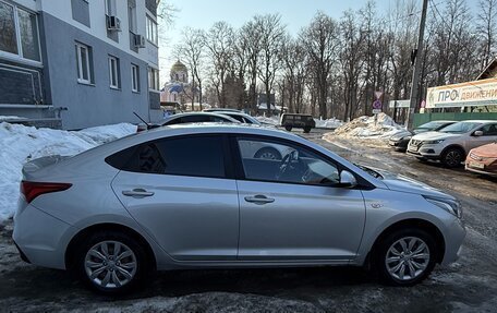 Hyundai Solaris II рестайлинг, 2019 год, 1 100 000 рублей, 5 фотография