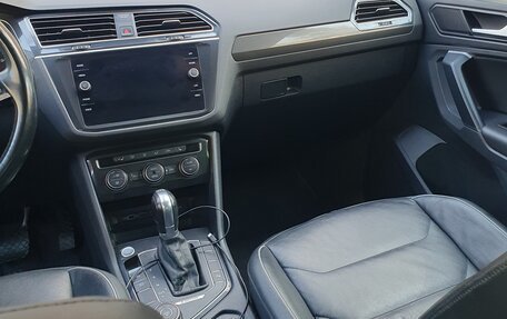 Volkswagen Tiguan II, 2019 год, 3 050 000 рублей, 11 фотография