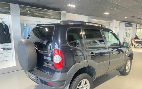 Chevrolet Niva I рестайлинг, 2019 год, 700 000 рублей, 4 фотография