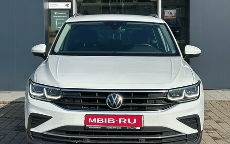 Volkswagen Tiguan II, 2021 год, 2 799 000 рублей, 7 фотография