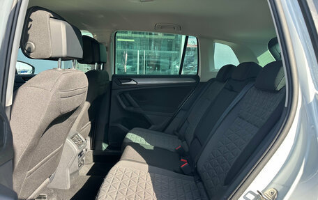 Volkswagen Tiguan II, 2021 год, 2 799 000 рублей, 14 фотография