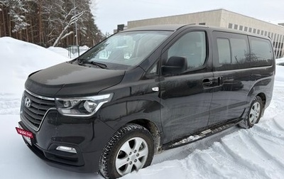 Hyundai Grand Starex Grand Starex I рестайлинг 2, 2020 год, 3 950 000 рублей, 1 фотография