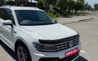Volkswagen Tiguan II, 2018 год, 2 100 000 рублей, 1 фотография
