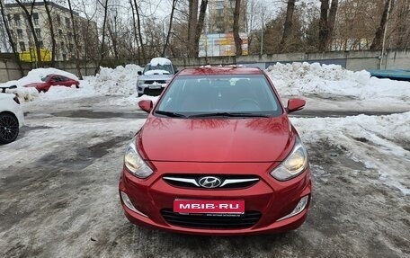 Hyundai Solaris II рестайлинг, 2011 год, 930 000 рублей, 1 фотография