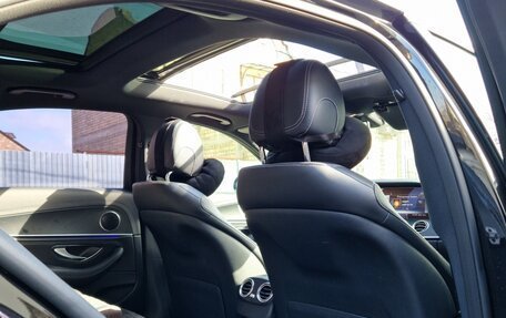 Mercedes-Benz E-Класс, 2018 год, 3 700 000 рублей, 10 фотография