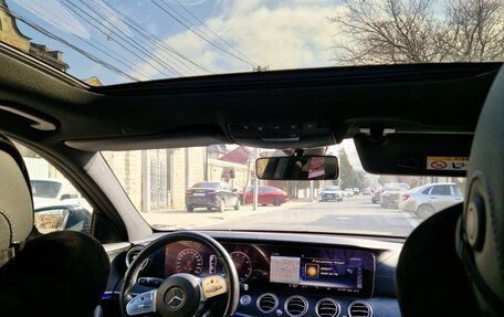 Mercedes-Benz E-Класс, 2018 год, 3 700 000 рублей, 5 фотография