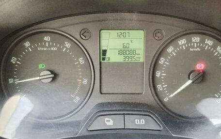 Skoda Fabia II, 2012 год, 390 000 рублей, 2 фотография