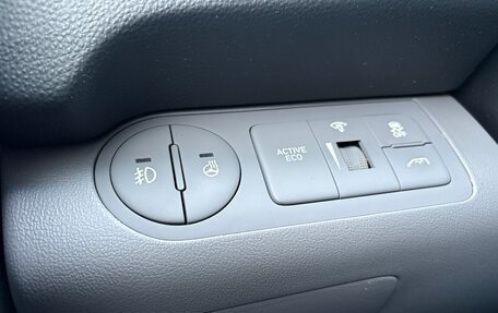 Hyundai Grand Starex Grand Starex I рестайлинг 2, 2020 год, 3 950 000 рублей, 9 фотография