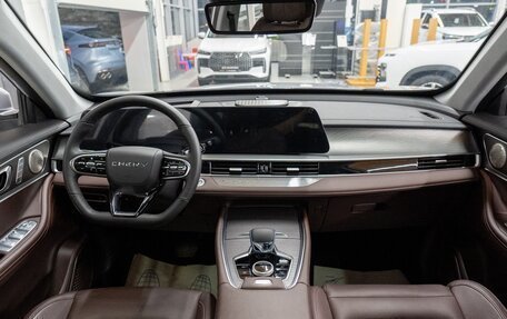 Chery Tiggo 8 Pro, 2023 год, 1 700 000 рублей, 10 фотография