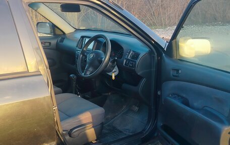 Toyota Succeed I рестайлинг, 2002 год, 445 000 рублей, 13 фотография