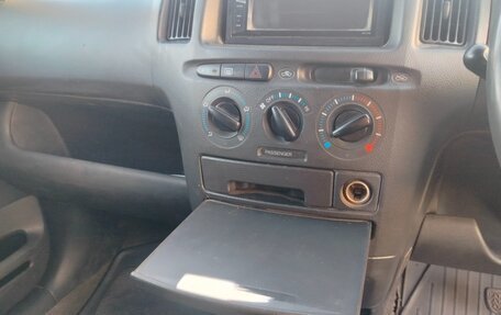 Toyota Succeed I рестайлинг, 2002 год, 445 000 рублей, 20 фотография