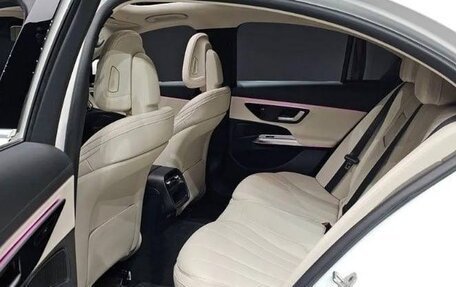 Mercedes-Benz E-Класс, 2025 год, 7 400 000 рублей, 10 фотография