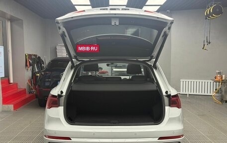 Audi Q3, 2022 год, 2 300 000 рублей, 10 фотография