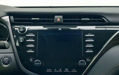 Toyota Camry, 2018 год, 2 749 000 рублей, 13 фотография