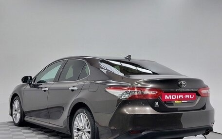 Toyota Camry, 2018 год, 2 749 000 рублей, 7 фотография