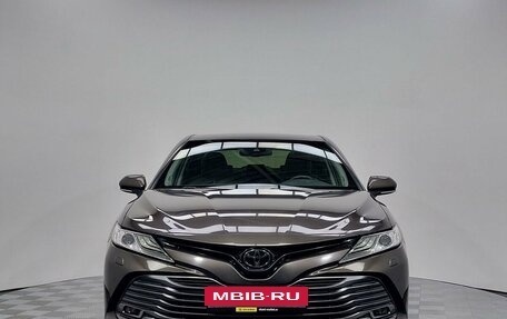 Toyota Camry, 2018 год, 2 749 000 рублей, 2 фотография