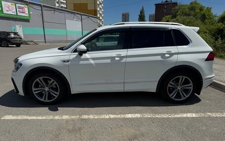 Volkswagen Tiguan II, 2018 год, 2 100 000 рублей, 3 фотография