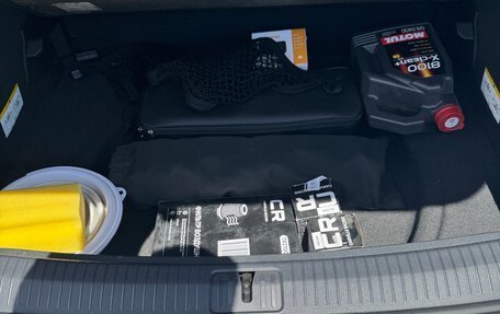 Volkswagen Tiguan II, 2018 год, 2 100 000 рублей, 14 фотография