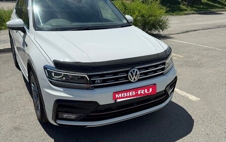 Volkswagen Tiguan II, 2018 год, 2 100 000 рублей, 7 фотография