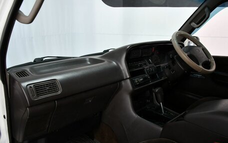 Toyota HiAce H100, 1995 год, 805 000 рублей, 17 фотография