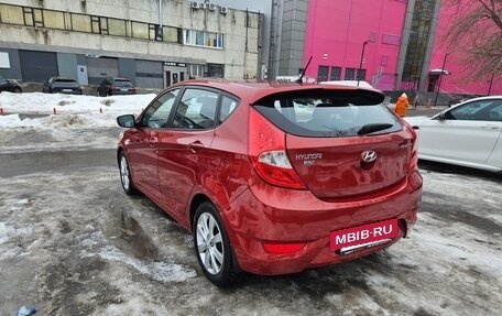 Hyundai Solaris II рестайлинг, 2011 год, 930 000 рублей, 3 фотография
