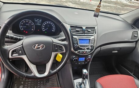 Hyundai Solaris II рестайлинг, 2011 год, 930 000 рублей, 7 фотография