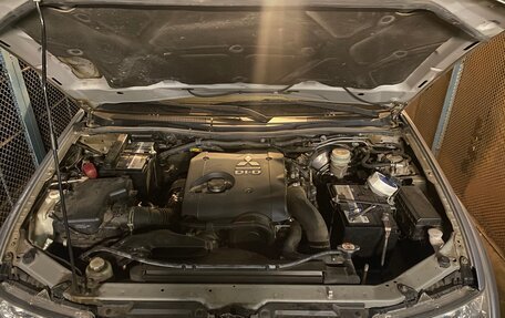 Mitsubishi Pajero Sport II рестайлинг, 2012 год, 2 500 000 рублей, 2 фотография