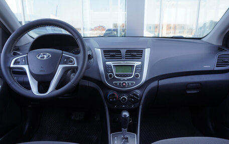 Hyundai Solaris II рестайлинг, 2012 год, 845 000 рублей, 12 фотография
