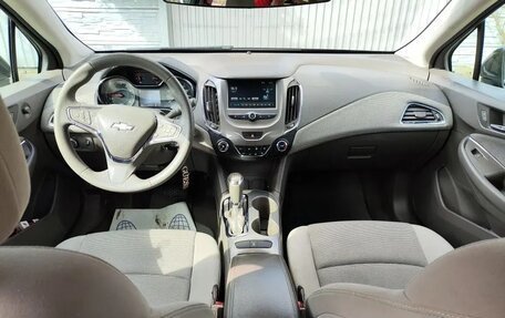 Chevrolet Cruze II, 2016 год, 950 000 рублей, 10 фотография