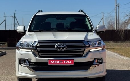 Toyota Land Cruiser 200, 2020 год, 6 700 000 рублей, 1 фотография