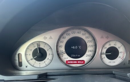 Mercedes-Benz E-Класс, 2004 год, 795 000 рублей, 9 фотография
