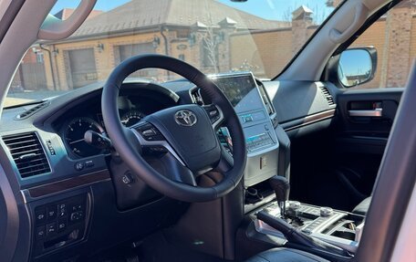 Toyota Land Cruiser 200, 2020 год, 6 700 000 рублей, 7 фотография