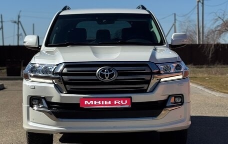 Toyota Land Cruiser 200, 2020 год, 6 700 000 рублей, 10 фотография