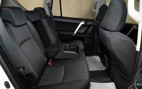 Toyota Land Cruiser Prado 150 рестайлинг 2, 2015 год, 3 800 000 рублей, 8 фотография