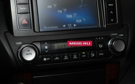 Toyota Land Cruiser Prado 150 рестайлинг 2, 2015 год, 3 800 000 рублей, 11 фотография