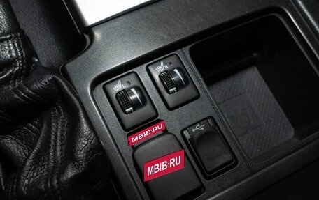 Toyota Land Cruiser Prado 150 рестайлинг 2, 2015 год, 3 800 000 рублей, 17 фотография