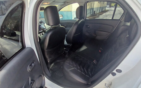 Renault Logan II, 2019 год, 1 150 000 рублей, 3 фотография