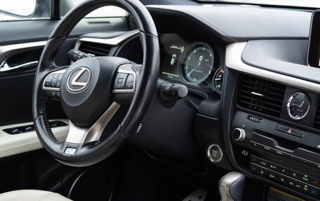 Lexus RX IV рестайлинг, 2018 год, 4 100 000 рублей, 11 фотография