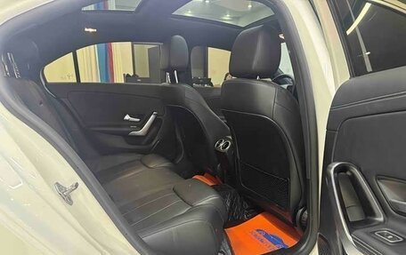Mercedes-Benz A-Класс, 2022 год, 2 300 000 рублей, 13 фотография