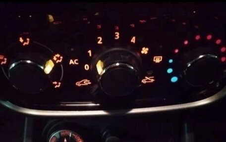 Renault Duster I рестайлинг, 2012 год, 970 000 рублей, 8 фотография