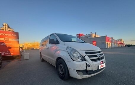 Hyundai H-1 II рестайлинг, 2017 год, 2 450 000 рублей, 10 фотография