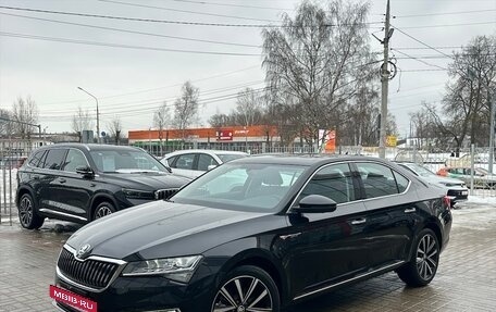 Skoda Superb III рестайлинг, 2025 год, 3 450 000 рублей, 2 фотография