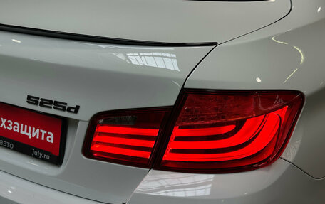 BMW 5 серия, 2012 год, 1 900 000 рублей, 13 фотография