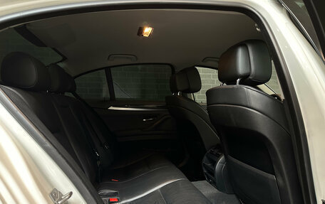 BMW 5 серия, 2012 год, 1 900 000 рублей, 16 фотография