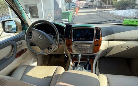 Toyota Land Cruiser 100 рестайлинг 2, 2006 год, 2 400 000 рублей, 7 фотография