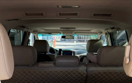 Toyota Land Cruiser 100 рестайлинг 2, 2006 год, 2 400 000 рублей, 5 фотография