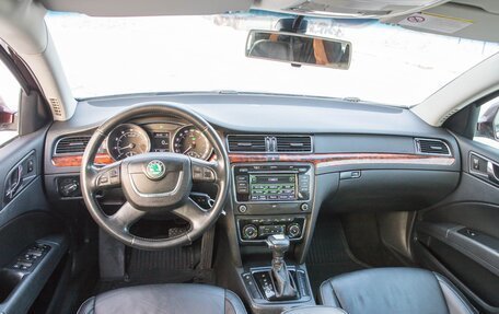 Skoda Superb III рестайлинг, 2012 год, 940 000 рублей, 9 фотография