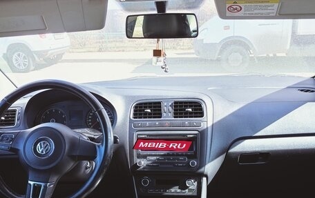Volkswagen Polo VI (EU Market), 2011 год, 860 000 рублей, 5 фотография