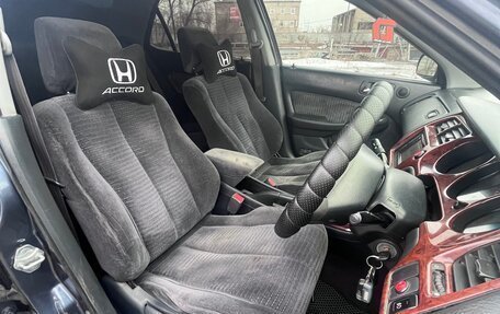 Honda Accord VII рестайлинг, 2001 год, 610 000 рублей, 18 фотография